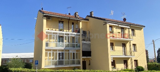 Foto Appartamento in Provinciale, Cumiana Centro di 100 m² con 5 locali