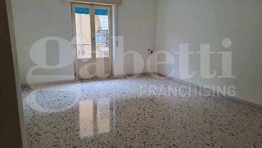 Foto Appartamento in Via Pietro Gagliardo 27, Bagheria Centro di 130 m²