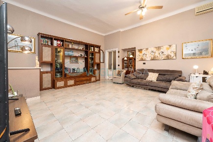 Foto Appartamento a Milano Buenos Aires di 153 m² con 3 locali in vendita