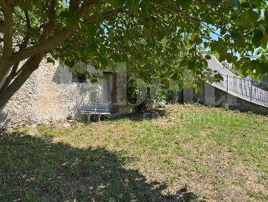 Foto Rustico in Via SP 149 snc, Alife di 101 m² con 3 locali in vendita