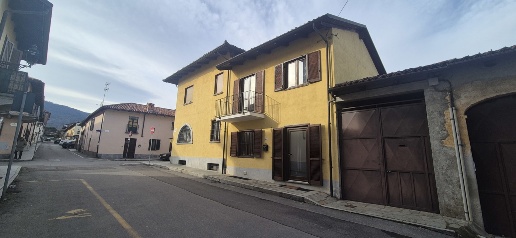 Foto Casa indipendente in Via Ferreri 6/1, Frossasco Centro di 75 m²