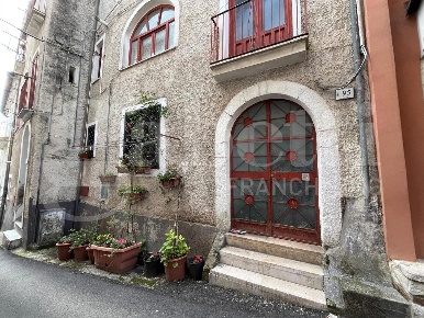 Foto Appartamento in Via Cila 95, Piedimonte Matese di 76 m² con 3 locali