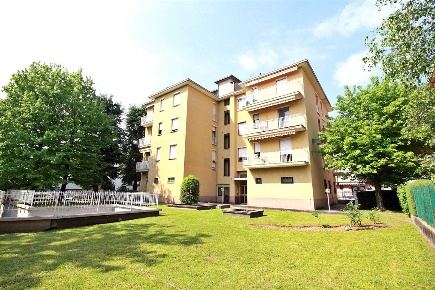 Foto Appartamento in via mazzini, Vimercate Semicentro di 120 m² in affitto