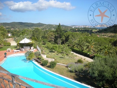 Foto Villa unifamiliare a Portoferraio di 510 m² con 15 locali in vendita