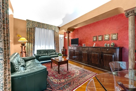 Foto Appartamento in Via Ovada, Milano Famagosta di 110 m² con 3 locali