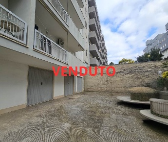 Foto Appartamento a Matera Centro di 107 m² con 5 locali in vendita