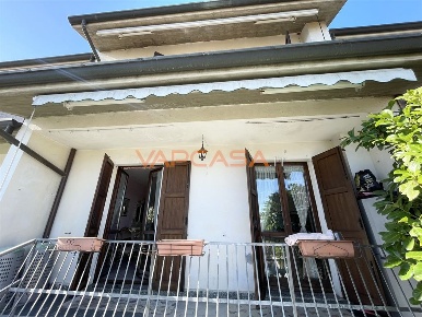 Foto Villa a schiera in MONTE GRAPPA, Brembate Grignano di 180 m²