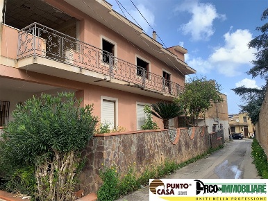 Foto Casa indipendente in Via Francesco Nullo, Palermo Ciaculli di 390 m²