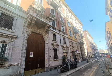 Foto Negozio in Via Gaudenzio Ferrari, Milano Corso Genova di 25 m²