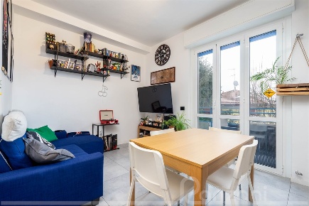 Foto Appartamento in Via Bisi, Milano Baggio di 56 m² con 2 locali