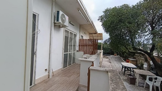 Foto Appartamento in PIAZZA GIORGIO BASSANI, Minturno di 75 m² con 5 locali