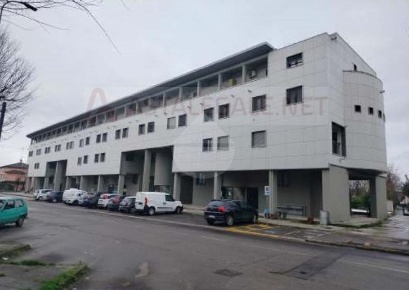 Foto Appartamento in X Giornate, Ghedi Centro di 92 m² con 4 locali