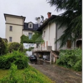 Foto Appartamento in Dante, Dello Corticelle Pieve di 538 m² con 11 locali