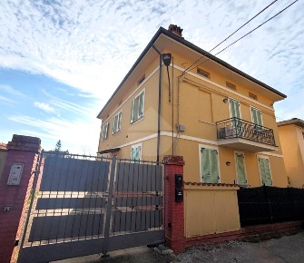 Foto Casa indipendente in Via Lucerna, Perugia di 103 m² in vendita