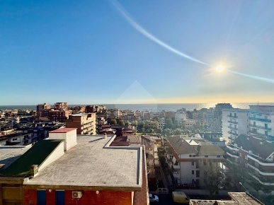 Foto Appartamento in Via Palermo, Ladispoli di 78 m² con 3 locali