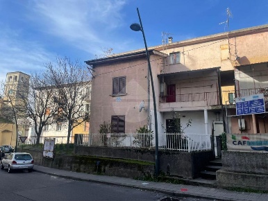 Foto Appartamento in Viale della Repubblica, Acri Centro di 79 m²
