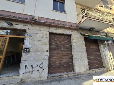 Foto Locale commerciale a Palermo Giotto Galilei - Palagonia di 42 m²