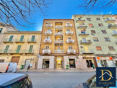 Foto Appartamento in Via Cesare Battisti, Taranto Tre Carrare di 50 m²