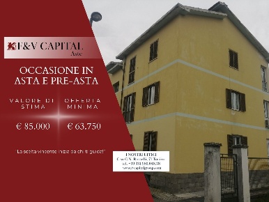 Foto Appartamento in Via Roma, Trofarello Centro di 106 m² con 5 locali