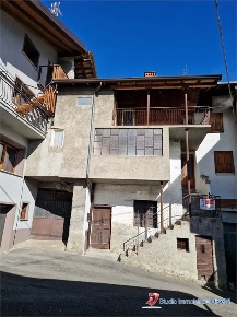 Foto Case semi ndipendenti in Vicolo del Pane, Malonno Centro di 189 m²