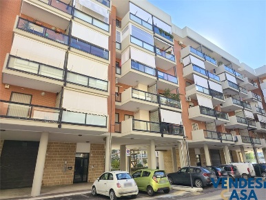 Foto Appartamento in Via Madre Teresa di Calcutta, Valenzano di 50 m²