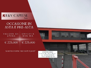 Foto Appartamento in Via Torino, Caselle Torinese Centro di 229 m²