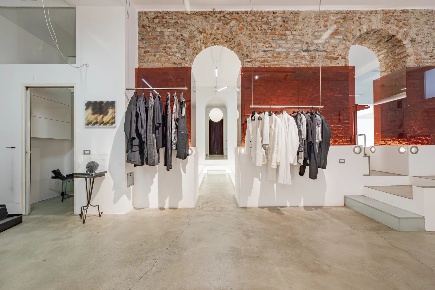 Foto Laboratorio in VIA JACOPO DAL VERME 1, Milano Isola con 5 locali