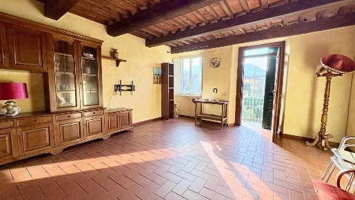 Foto Appartamento a Lucca Nozzano - Arliano di 90 m² con 4 locali