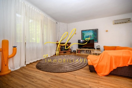 Foto Villa unifamiliare a Collesalvetti Castell'anselmo di 202 m²
