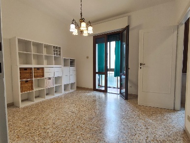 Foto Appartamento a Lucca Sant'Anna di 120 m² con 5 locali in vendita