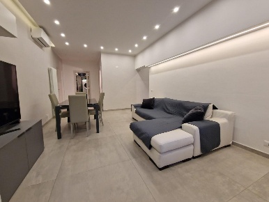 Foto Appartamento a Carrara Centro di 70 m² con 3 locali in vendita