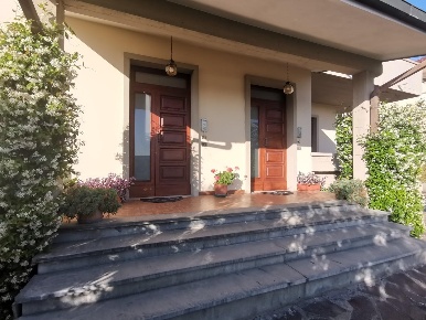 Foto Appartamento a Fucecchio di 150 m² con 8 locali in vendita