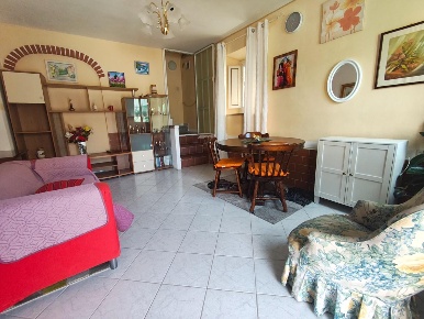 Foto Casa indipendente a Lucca Arancio di 160 m² con 8 locali in vendita