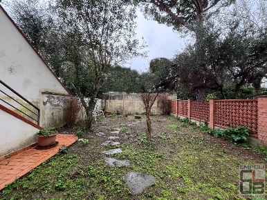 Foto Villa a schiera a Empoli Masini - XX Settembre di 180 m² con 5 locali
