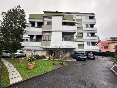 Foto Appartamento a Pisa Le Piagge di 100 m² con 5 locali in vendita