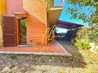 Foto Appartamento a Castagneto Carducci Bolgheri di 94 m² con 3 locali