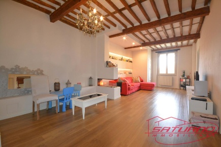 Foto Appartamento a Lucca Piazza Anfiteatro - Torre Guinigi di 140 m²