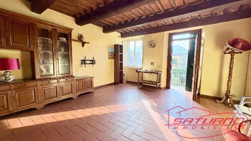 Foto Appartamento a Lucca Nozzano - Arliano di 90 m² con 4 locali