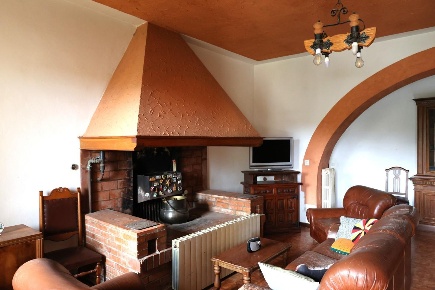 Foto Villa a schiera a Casciana Terme Lari Quattro Strade di 234 m²