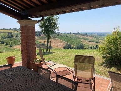 Foto Casa indipendente a Cerreto Guidi Centro di 300 m² con 7 locali