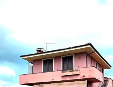 Foto Appartamento a Lucca Sant'Alessio - Carignano di 60 m² con 3 locali