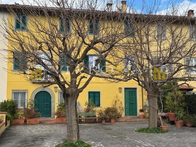 Foto Appartamento a Capannori Lammari - Lunata di 120 m² con 6 locali