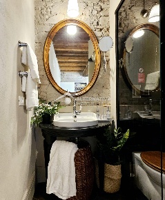 Foto Casa indipendente a Lucca Arancio di 135 m² con 6 locali in vendita
