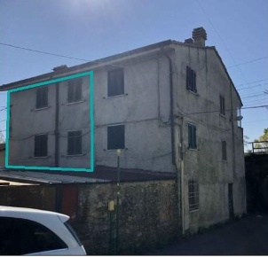 Foto Appartamento a Carrara Avenza di 75 m² con 4 locali in vendita