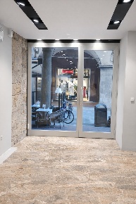 Foto Negozio a Pisa San Francesco di 35 m² con 2 locali in affitto