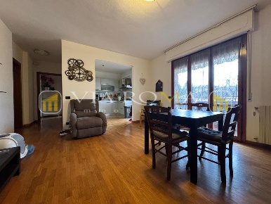 Foto Appartamento a Lucca San Concordio di 95 m² con 5 locali in vendita