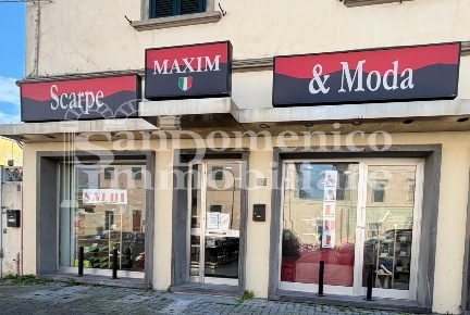 Foto Locale commerciale a Cascina Navacchio Nord - Zambra di 170 m²