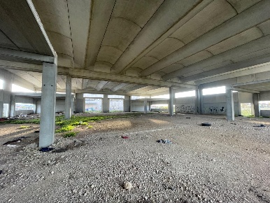 Foto Capannone industriale a Ponsacco di 2000 m² con 1 locali in affitto