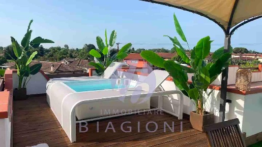 Foto Appartamento a Pietrasanta di 60 m² con 3 locali in vendita