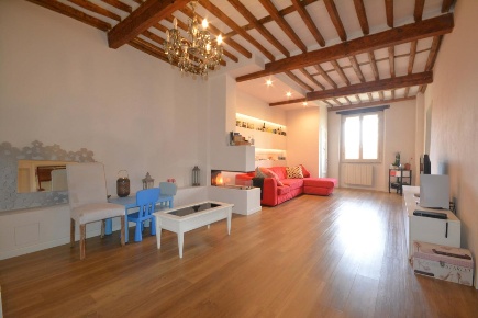 Foto Appartamento a Lucca Piazza Anfiteatro - Torre Guinigi di 140 m²